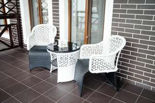 Гостевой дом Luxury House Шымкент Двухместный номер с 1 кроватью и балконом-4