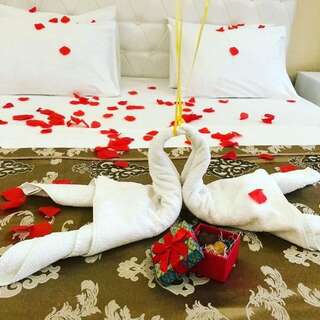 Гостевой дом Luxury House Шымкент Двухместный номер с 1 кроватью и балконом-11